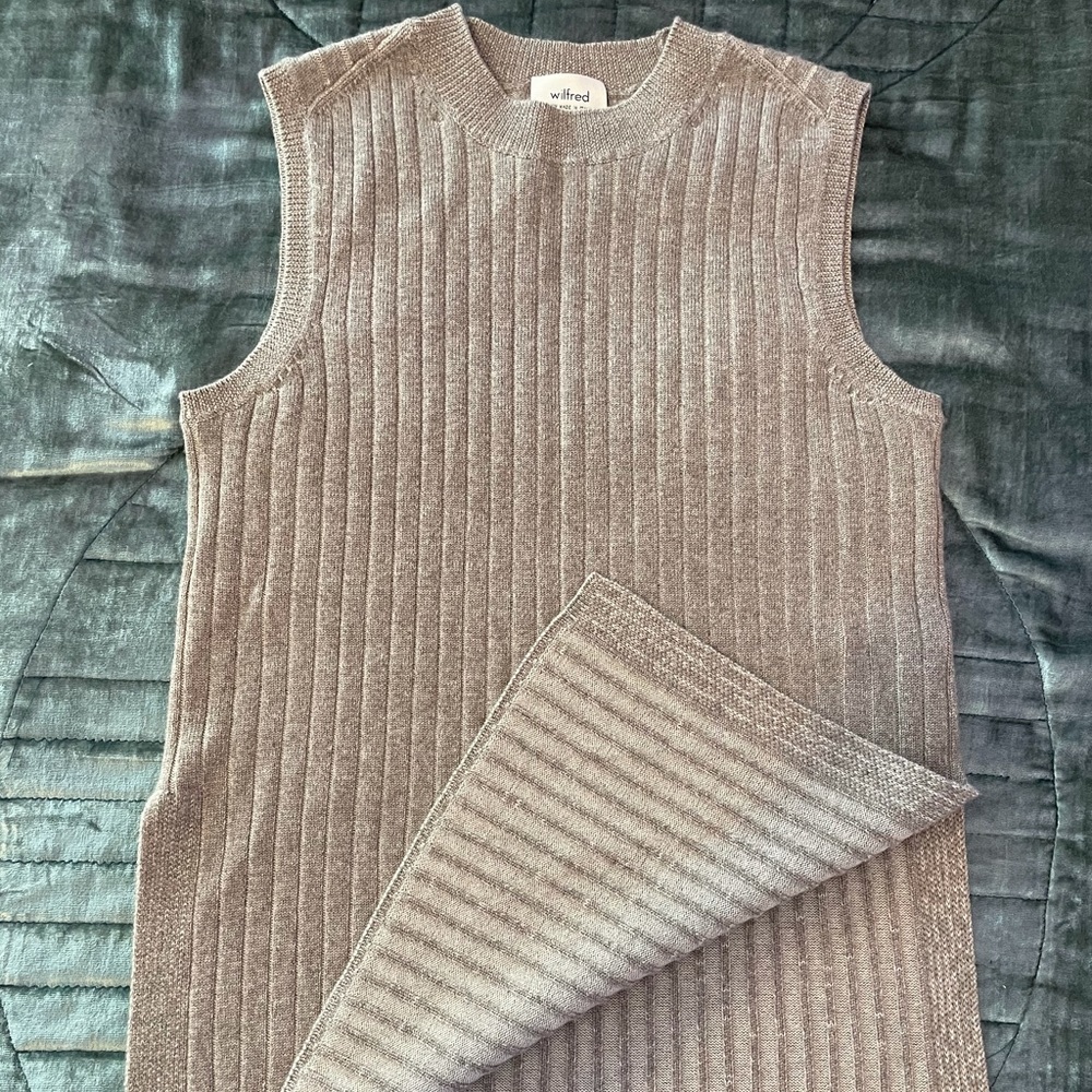 Aritzia Wilfred Sweater Tank - Size M